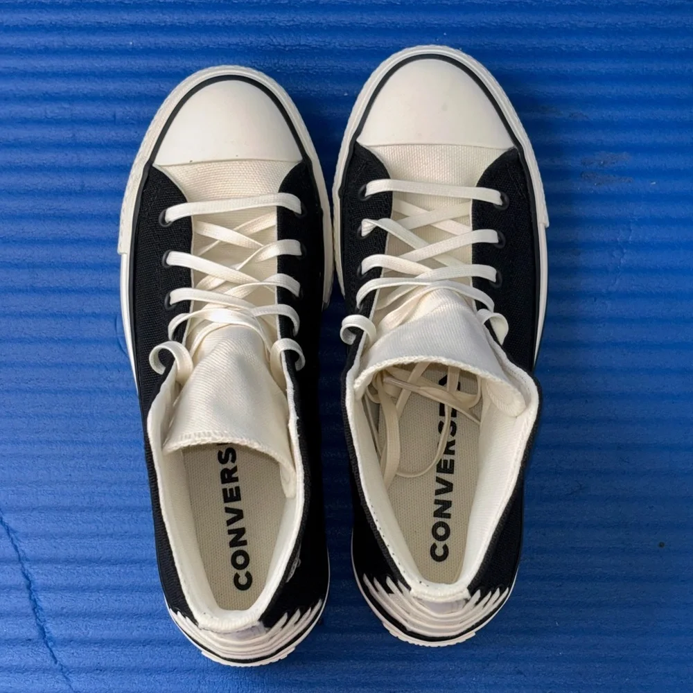 Size 6- Women’s Converse Chuck Taylor All Star Lift HI Black White Shoes A12552C